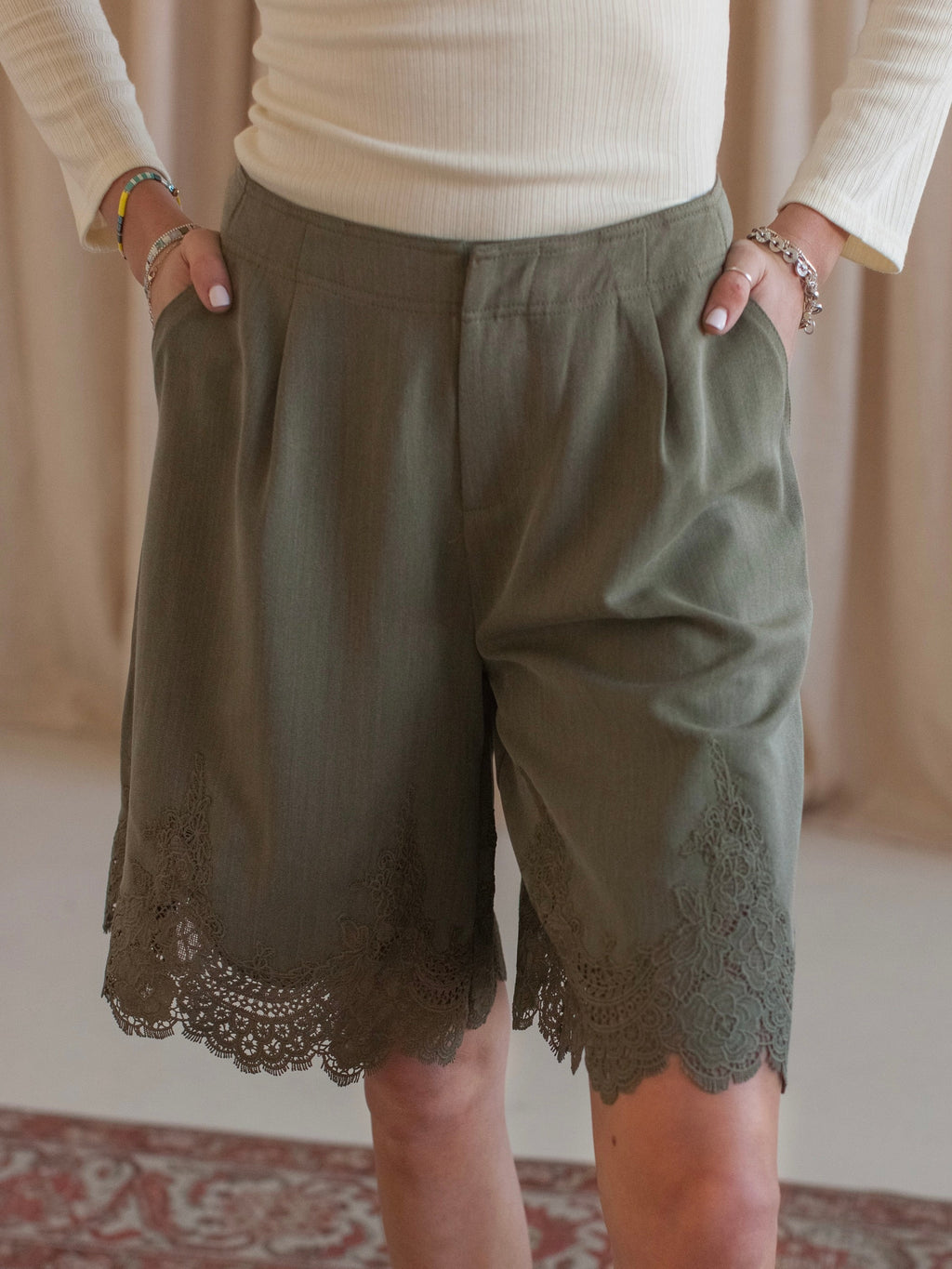 Isabella Lace Shorts - Olive