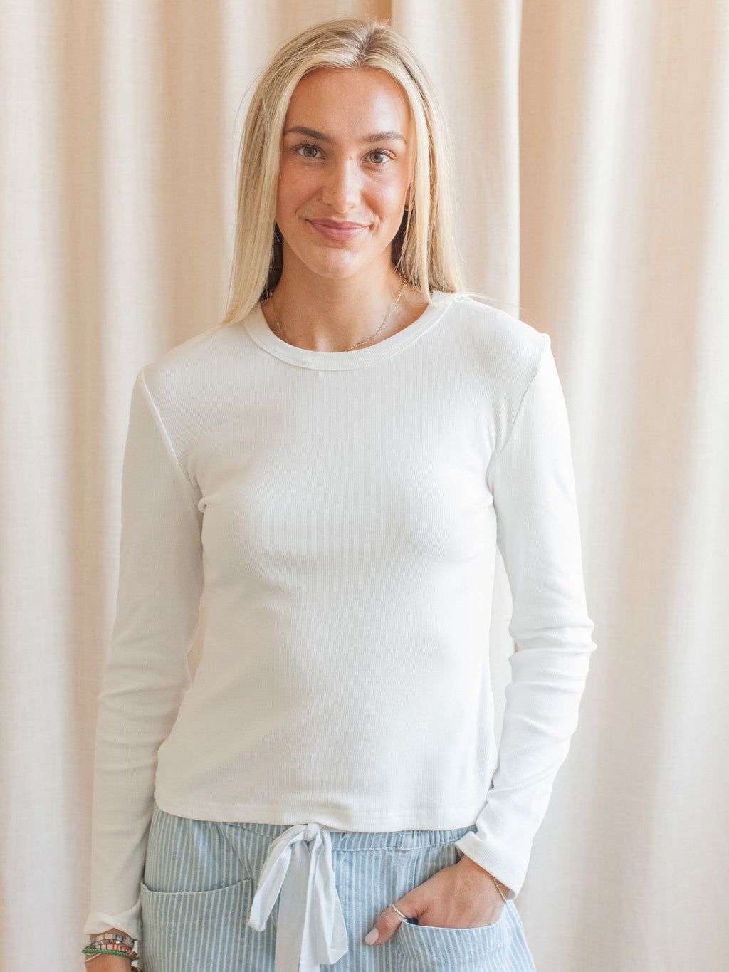 Annie Tee - White